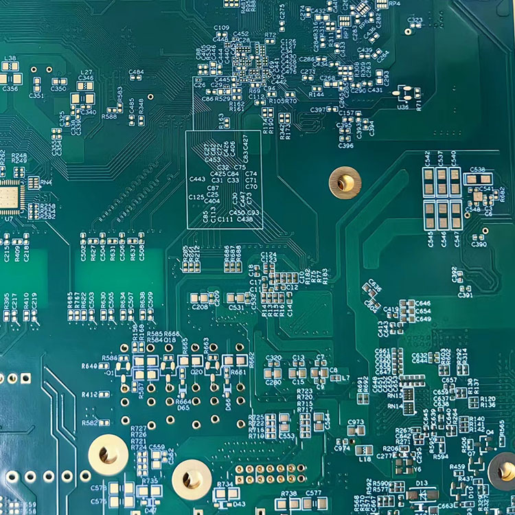 Hoe meerlaagse PCB's de moderne elektronische prestaties verbeteren?